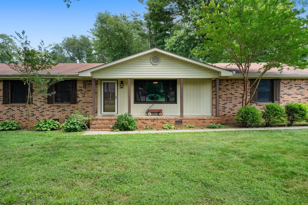 3524 Castlewood Court Murfreesboro TN 37128