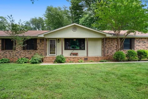 3524 Castlewood Court Murfreesboro TN 37128