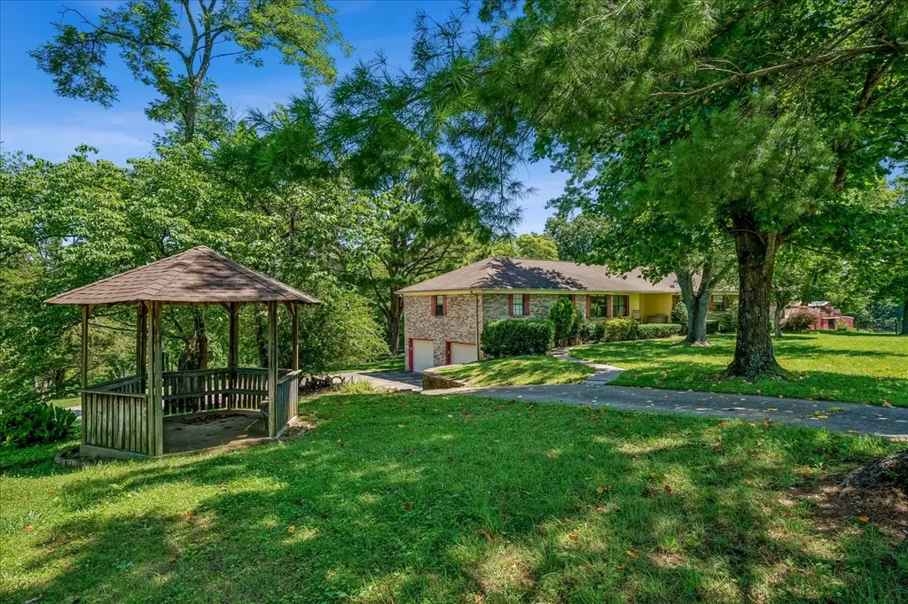 305 Tanglewood Drive Mount Juliet TN 37122