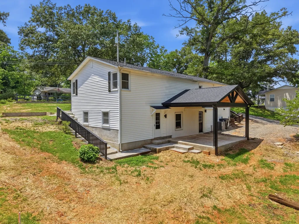 218 Twin Oaks Road Mcminnville TN 37110