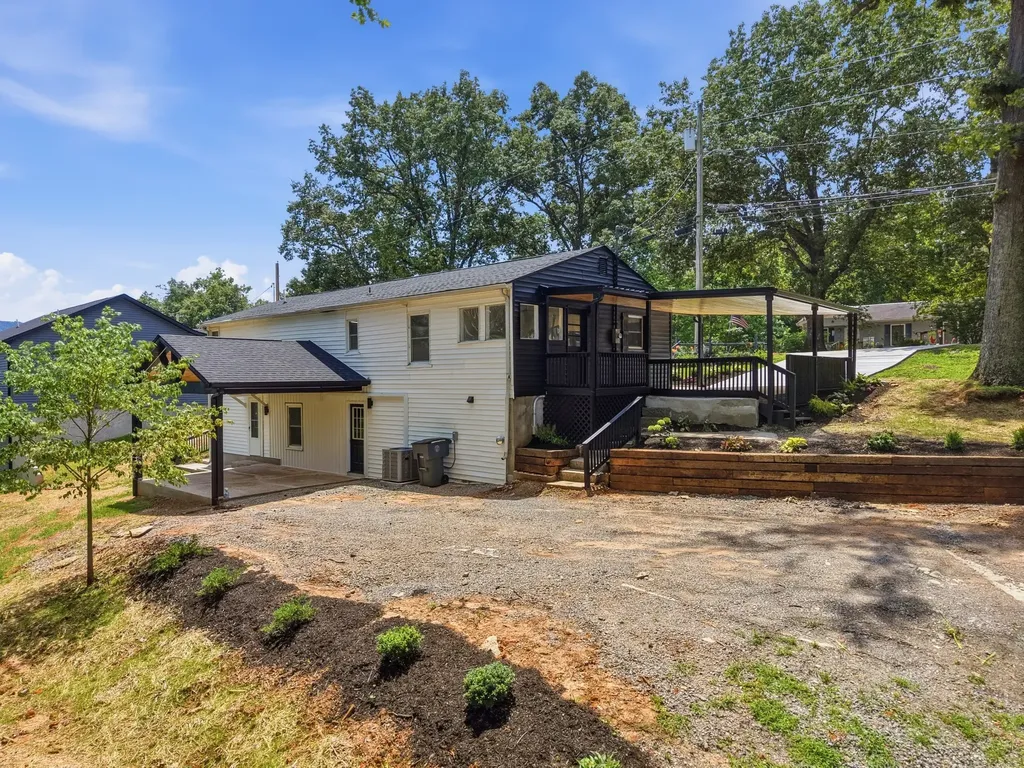 218 Twin Oaks Road Mcminnville TN 37110