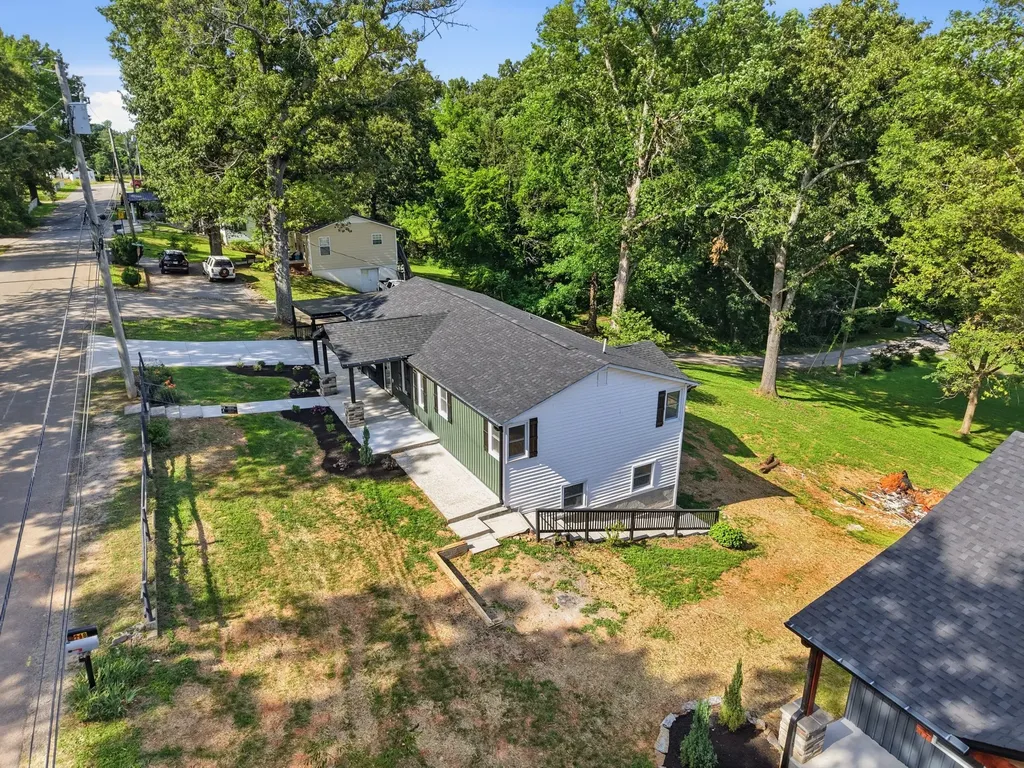218 Twin Oaks Road Mcminnville TN 37110