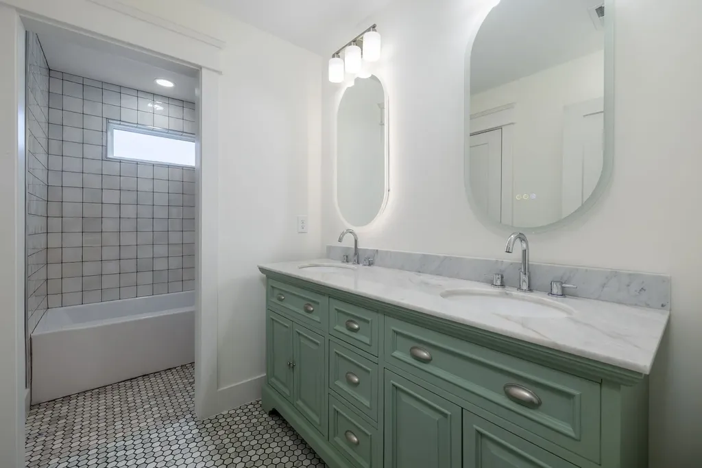 340A Peachtree Street Nashville TN 37210