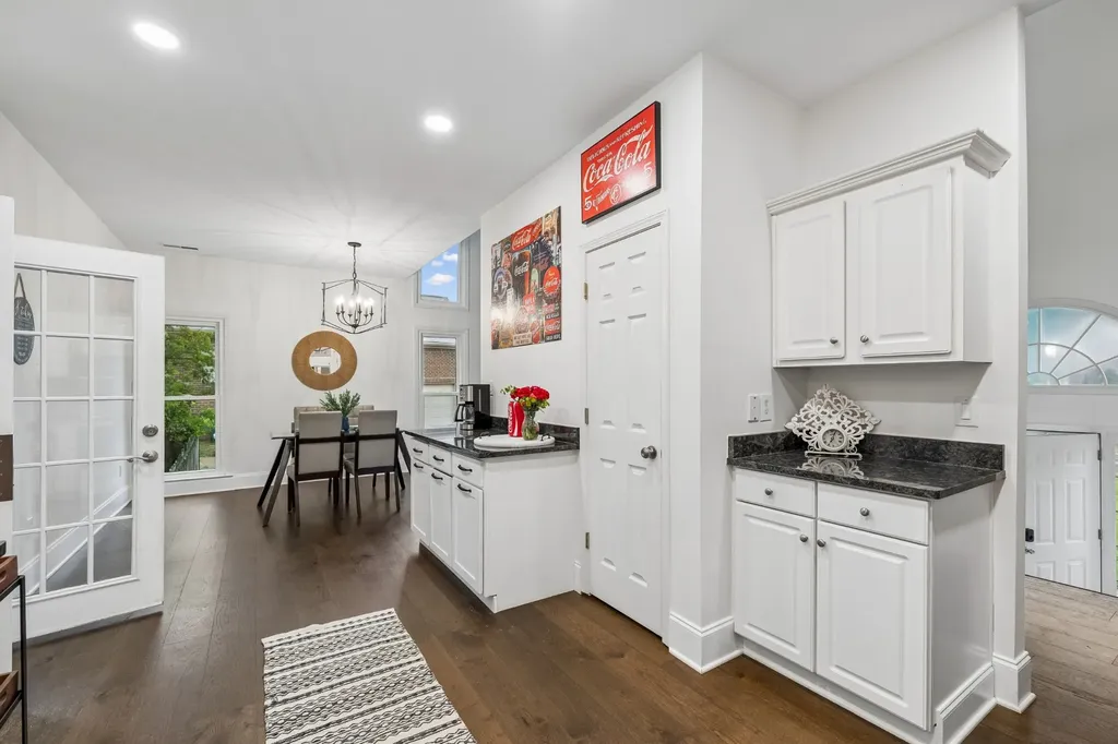 2920 Stewart Campbell Point Thompsons Station TN 37179