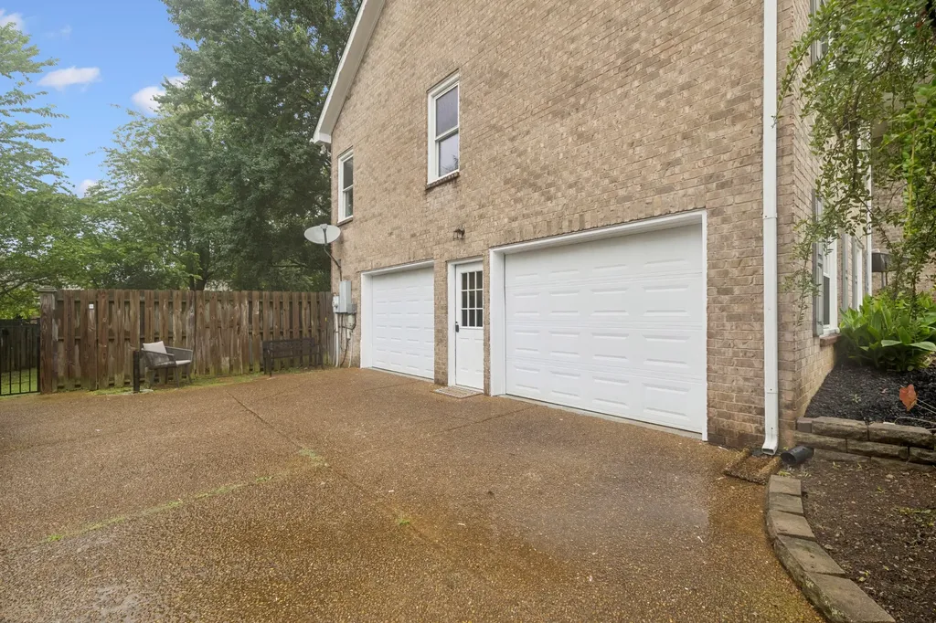 2920 Stewart Campbell Point Thompsons Station TN 37179