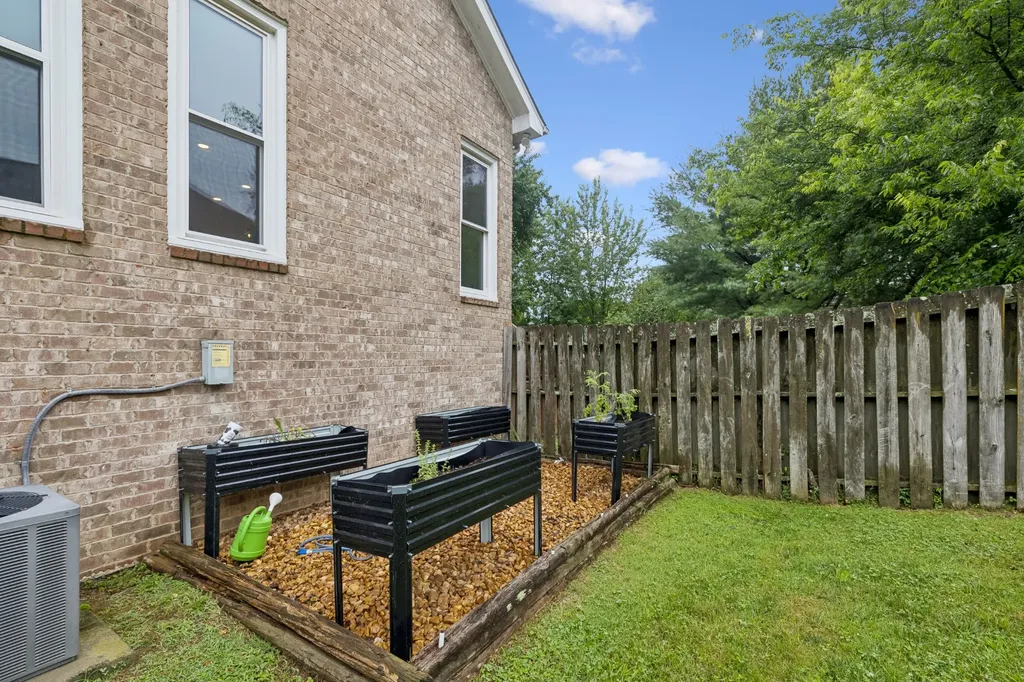 2920 Stewart Campbell Point Thompsons Station TN 37179