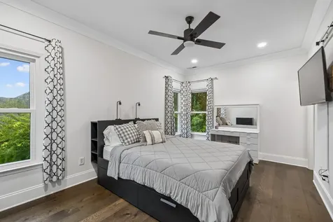 2920 Stewart Campbell Point Thompsons Station TN 37179