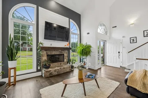2920 Stewart Campbell Point Thompsons Station TN 37179