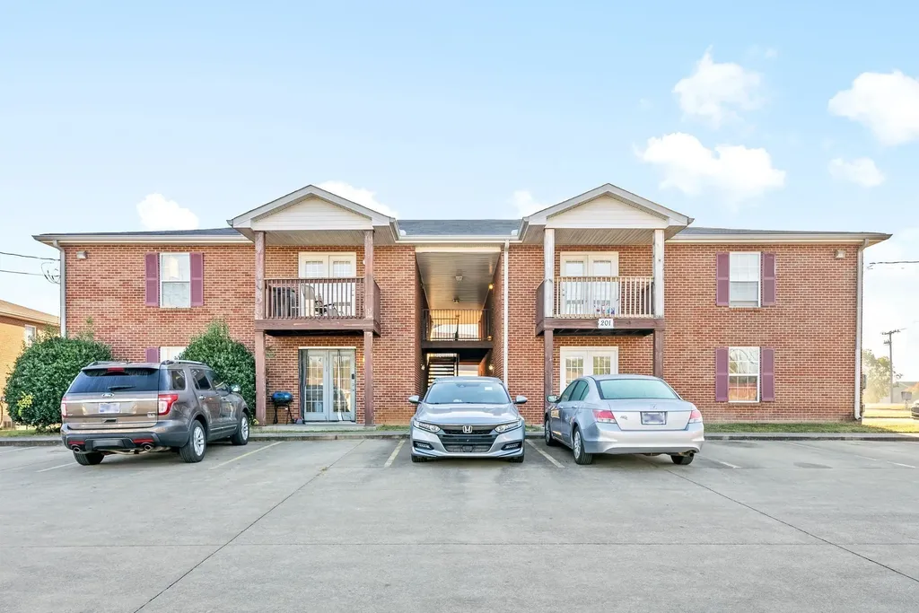 201 Cranklen Circle Clarksville TN 37042