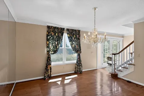1921 Crystal Lake Lane Hixson TN 37343