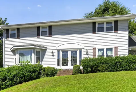 1921 Crystal Lake Lane Hixson TN 37343