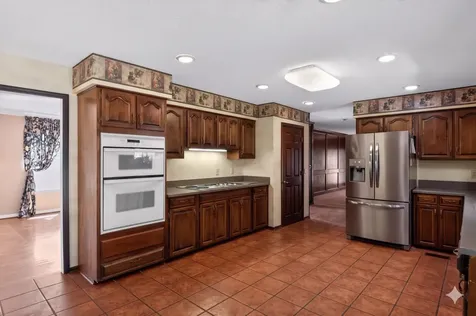 1921 Crystal Lake Lane Hixson TN 37343