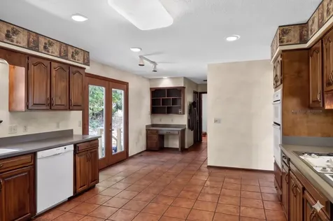 1921 Crystal Lake Lane Hixson TN 37343