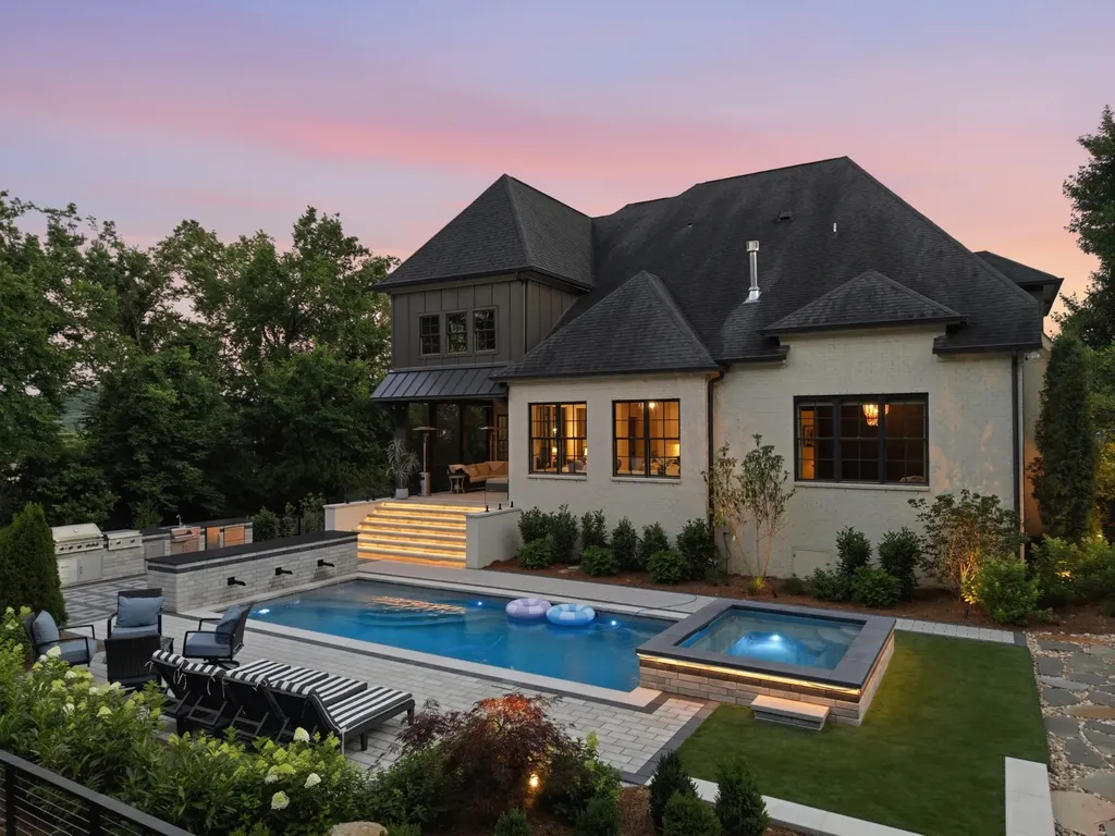 2108 Timberwood Place Nashville TN 37215