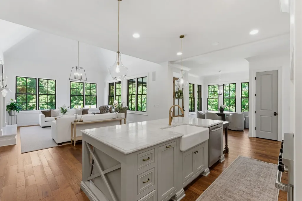 2108 Timberwood Place Nashville TN 37215