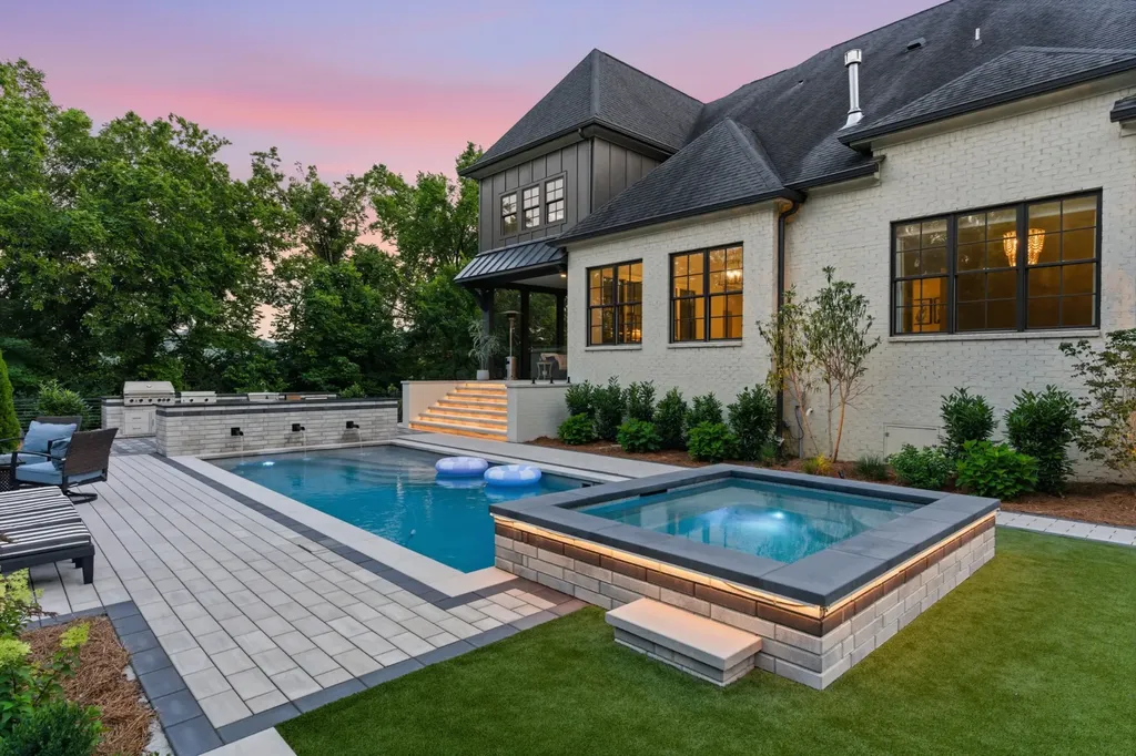 2108 Timberwood Place Nashville TN 37215