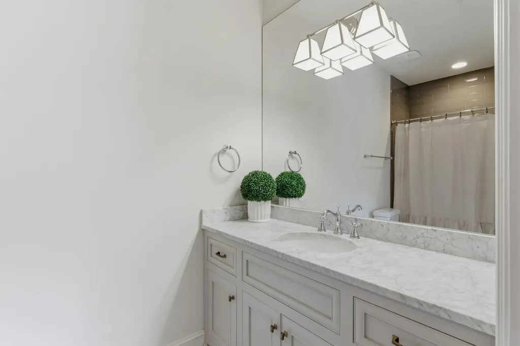 2108 Timberwood Place Nashville TN 37215