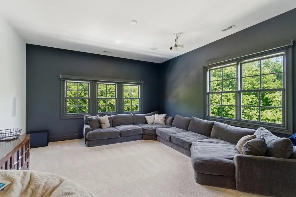 2108 Timberwood Place Nashville TN 37215