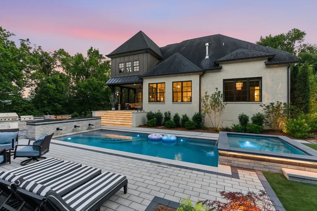 2108 Timberwood Place Nashville TN 37215
