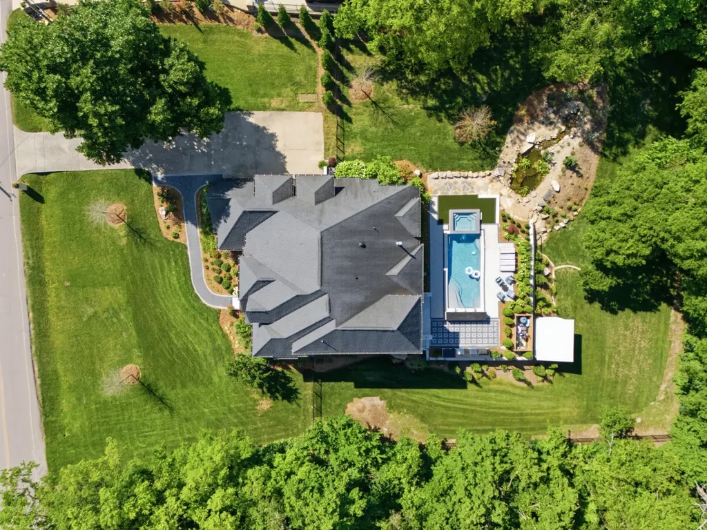 2108 Timberwood Place Nashville TN 37215