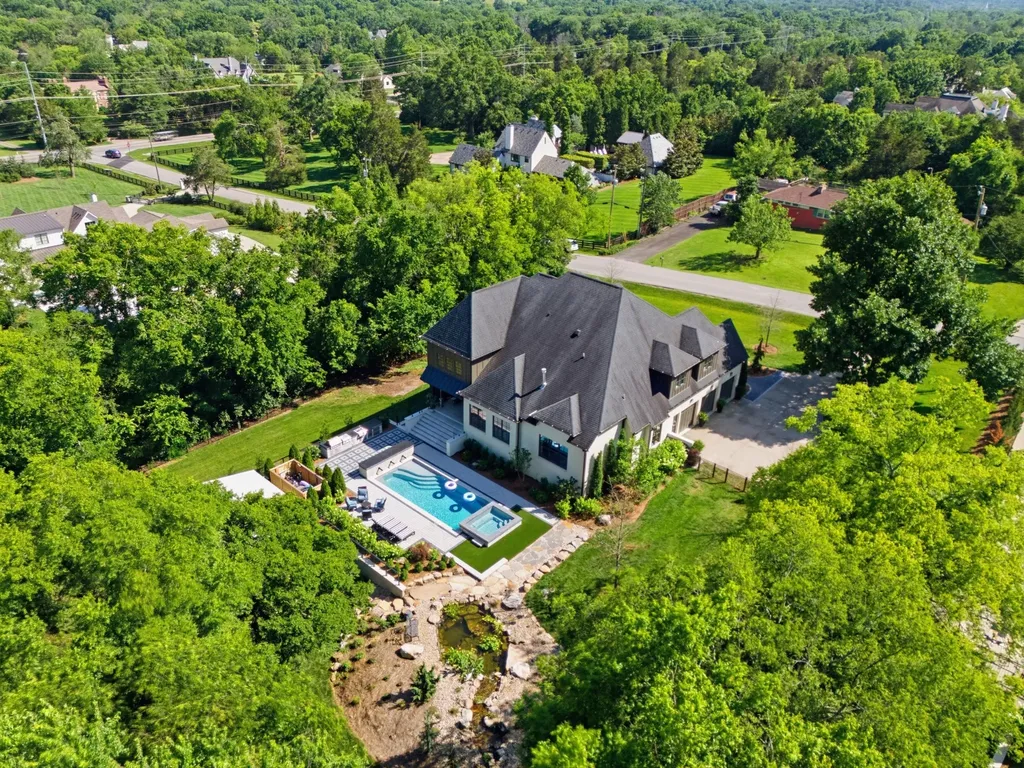 2108 Timberwood Place Nashville TN 37215