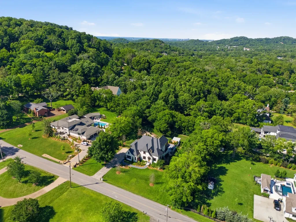 2108 Timberwood Place Nashville TN 37215
