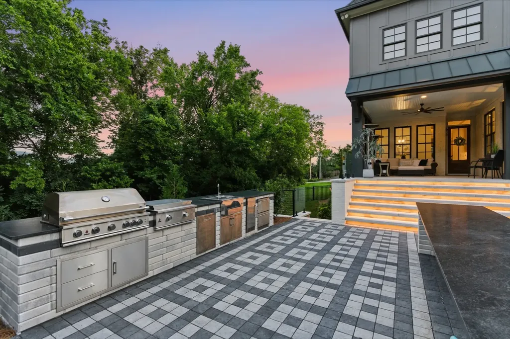 2108 Timberwood Place Nashville TN 37215