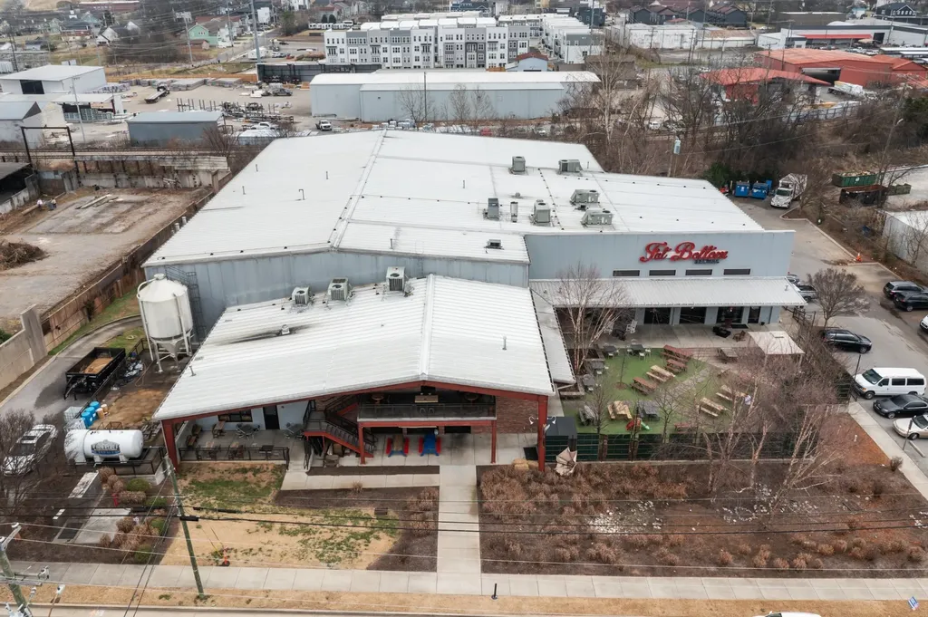 959 44th Ave, N Nashville TN 37209