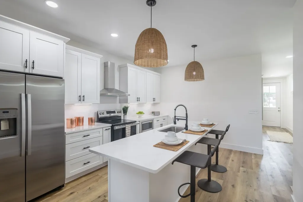 340B Peachtree Street Nashville TN 37210