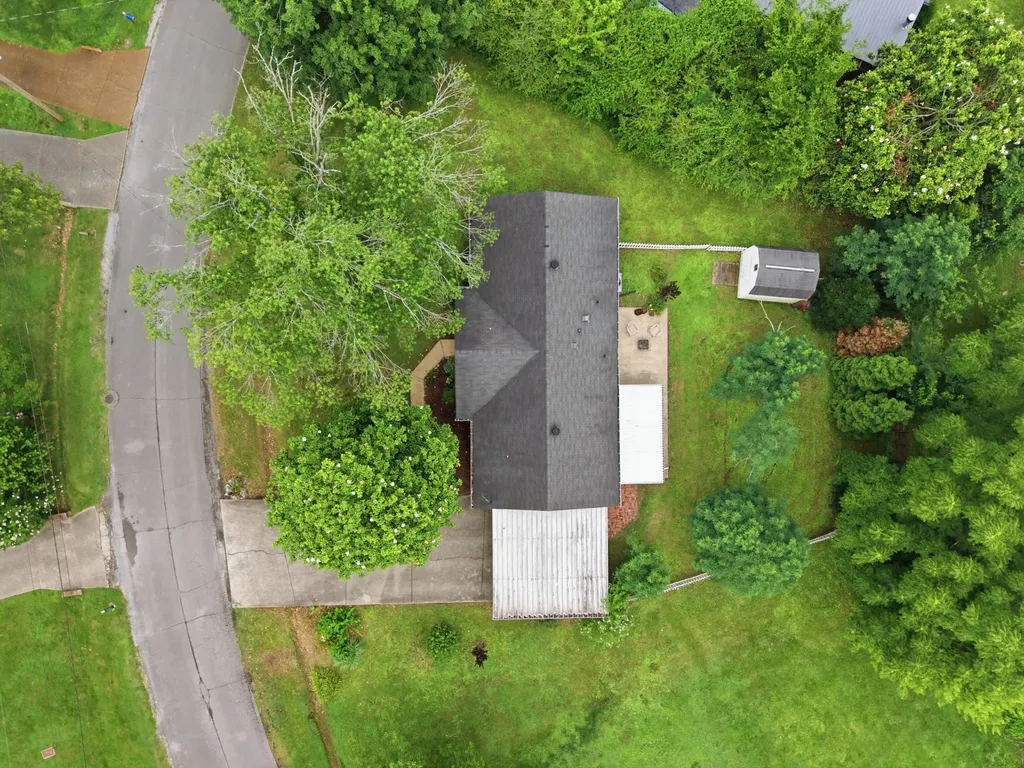 5004 W Durrett Drive Nashville TN 37211
