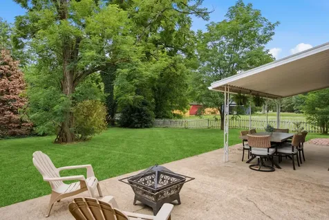 5004 W Durrett Drive Nashville TN 37211
