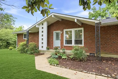 5004 W Durrett Drive Nashville TN 37211