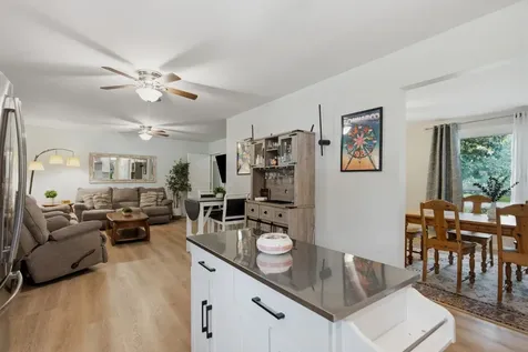 5004 W Durrett Drive Nashville TN 37211