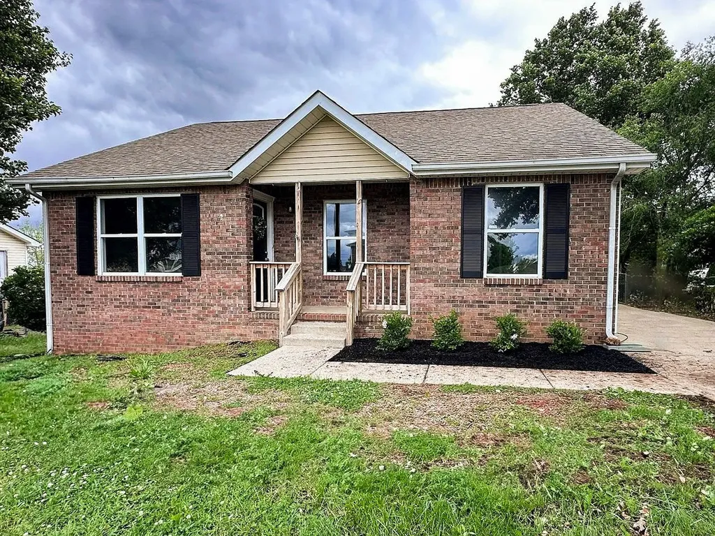 1303 Chucker Drive Clarksville TN 37042