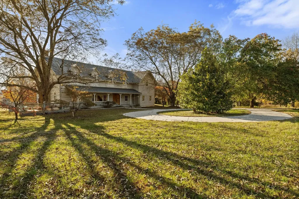 2301 Rock Creek Road Estill Springs TN 37330