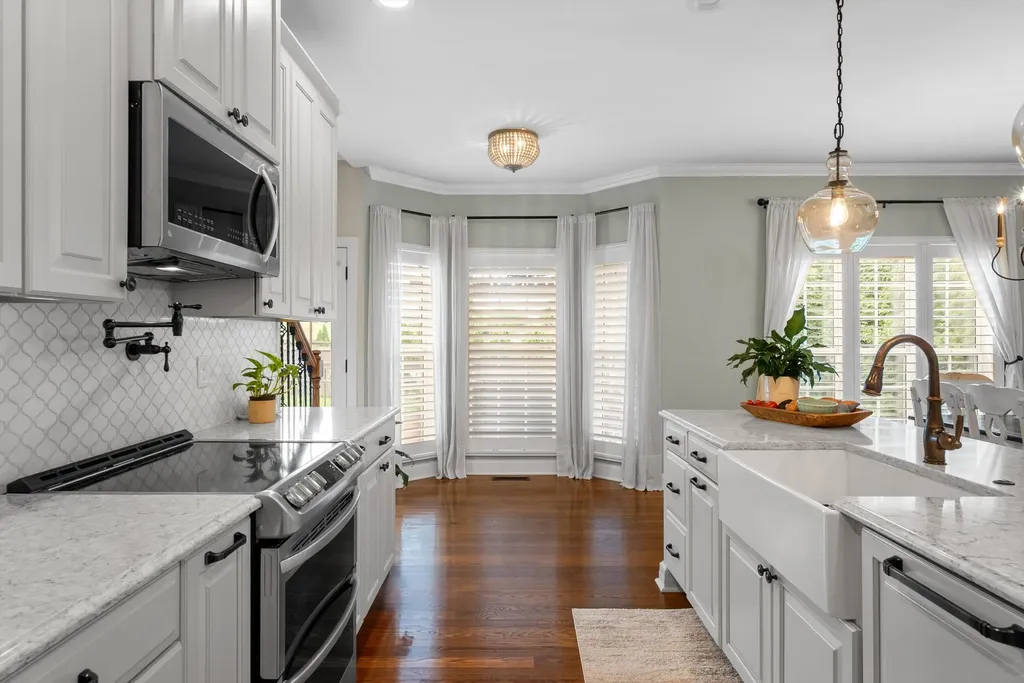 2002 Crye Crest Cove Spring Hill TN 37174