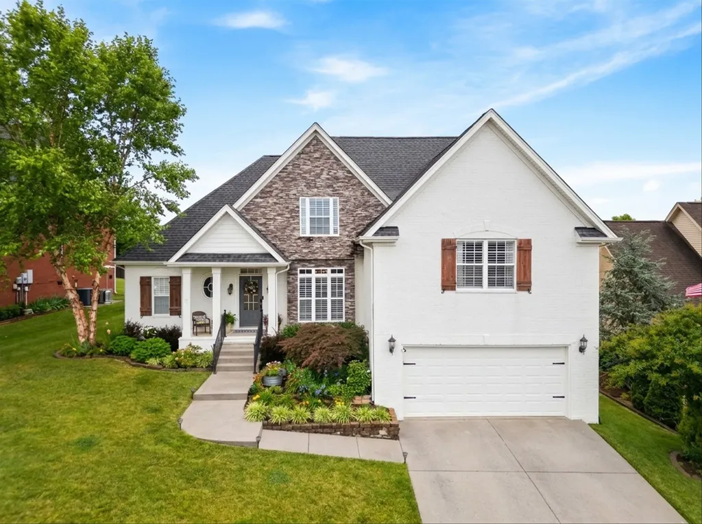 2002 Crye Crest Cove Spring Hill TN 37174