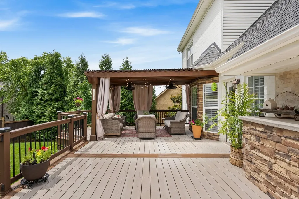 2002 Crye Crest Cove Spring Hill TN 37174