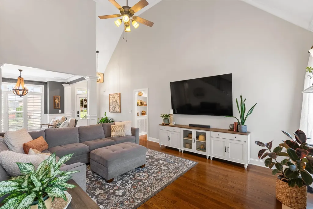 2002 Crye Crest Cove Spring Hill TN 37174