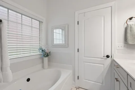 2002 Crye Crest Cove Spring Hill TN 37174
