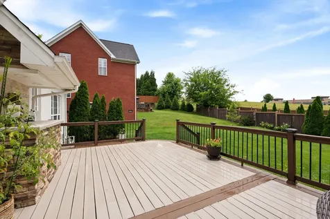 2002 Crye Crest Cove Spring Hill TN 37174