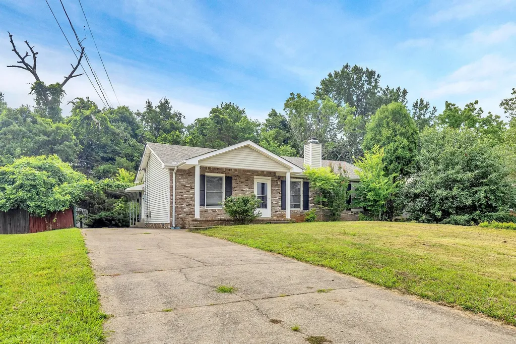 2809 Teakwood Drive Clarksville TN 37040
