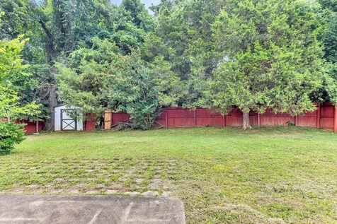 2809 Teakwood Drive Clarksville TN 37040