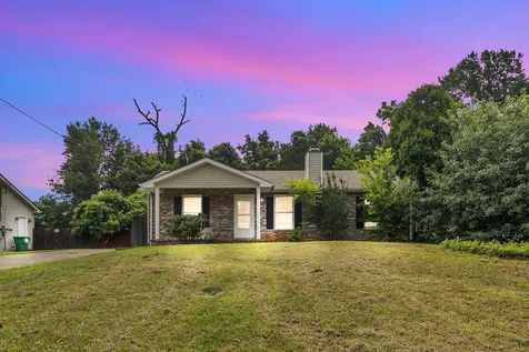 2809 Teakwood Drive Clarksville TN 37040