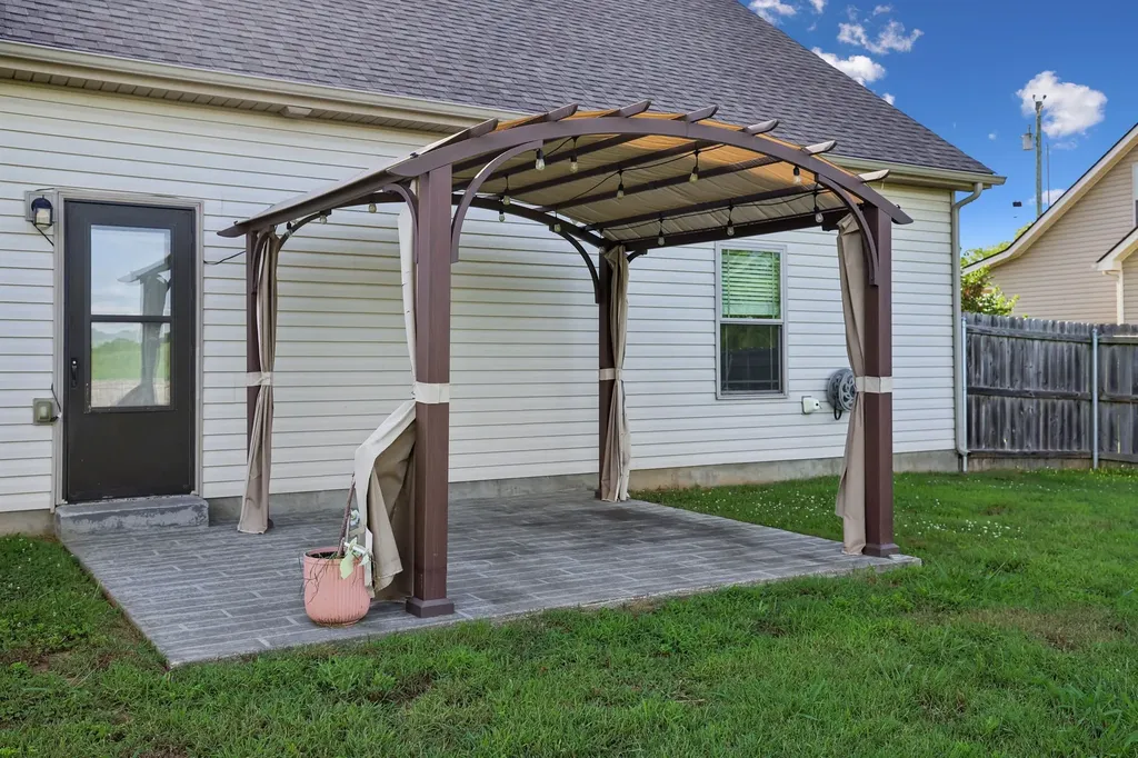 212 Ralen Avenue Christiana TN 37037