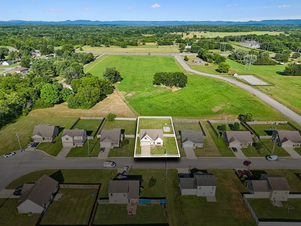 212 Ralen Avenue Christiana TN 37037