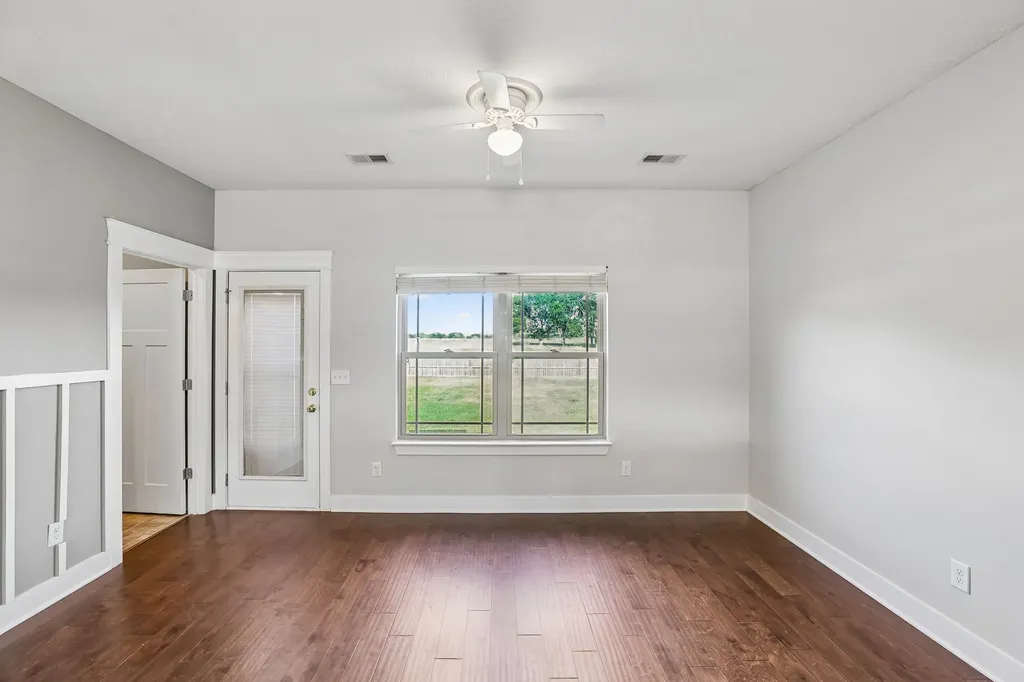 212 Ralen Avenue Christiana TN 37037