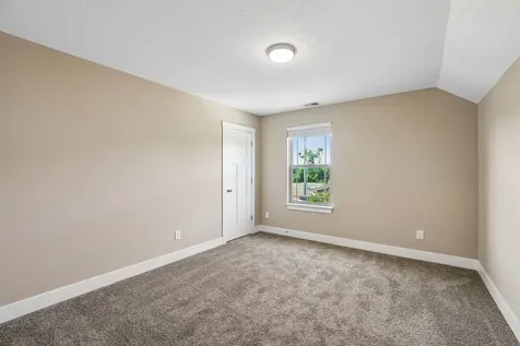 212 Ralen Avenue Christiana TN 37037