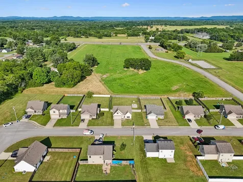212 Ralen Avenue Christiana TN 37037