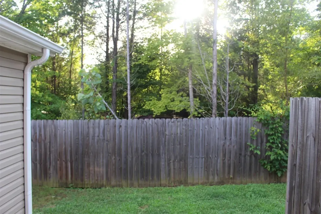 2280 Mccormick Lane Clarksville TN 37040